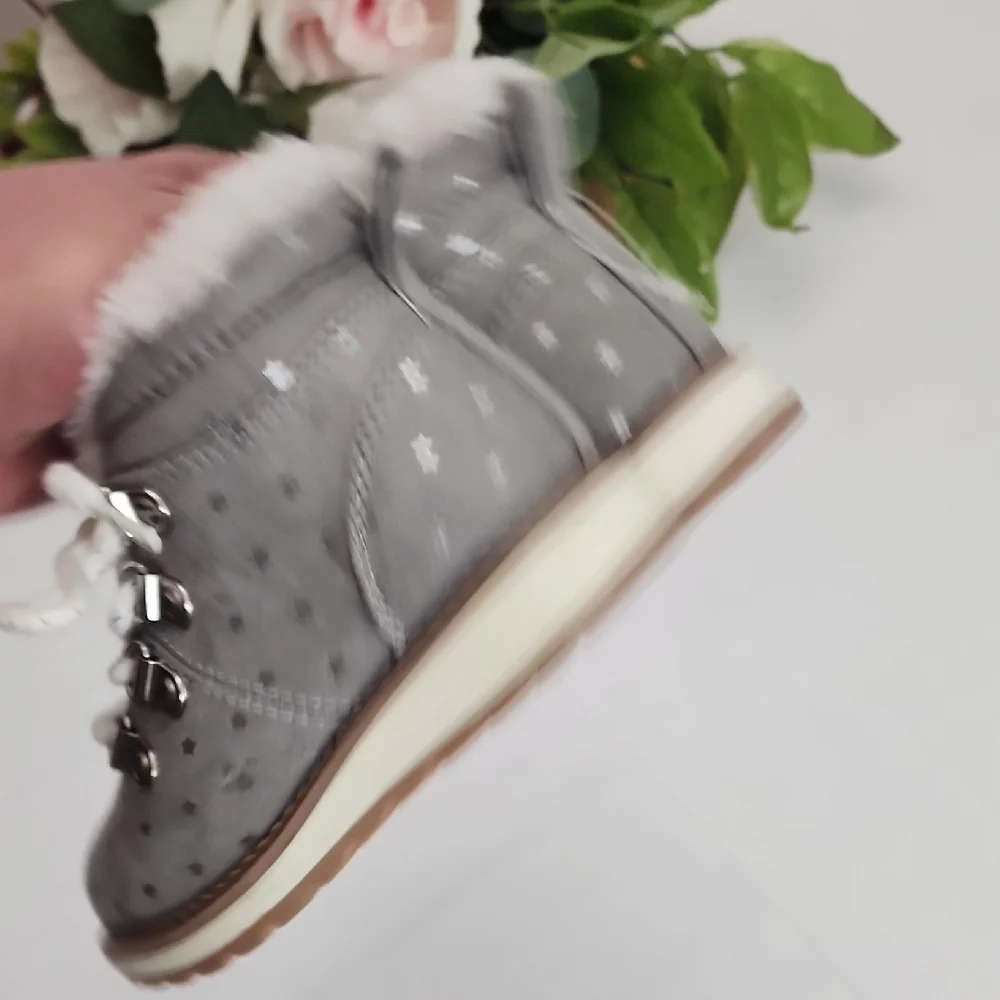 Kids Gray Faux-Fur Lined Winter Boots - Cozy Star Accent